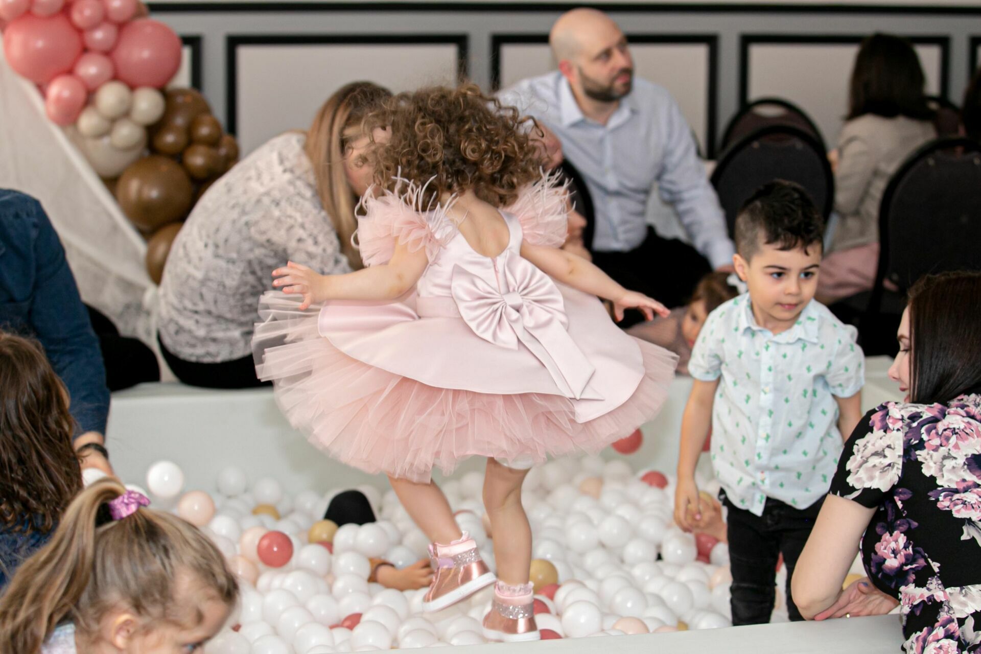 Foto Baptism | Saint Charbel Parish, Ottawa &  El Mazaj, Ottawa - Imagem 21