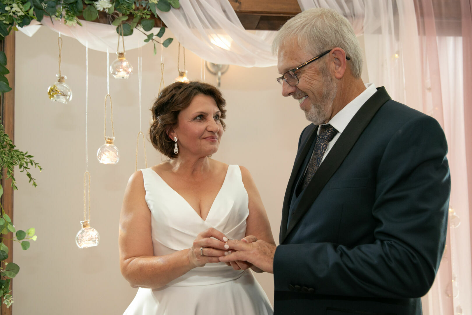 Foto Olga & Irhart - Wedding - Millwoods  Golf Course, Edmonton, Canada - Imagem 25