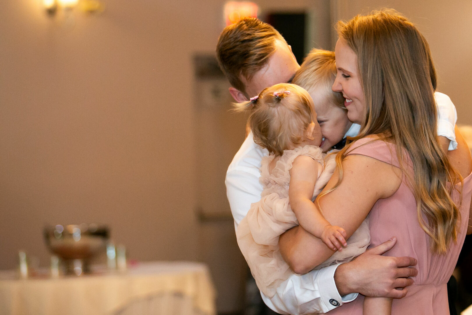 Foto Olga & Irhart - Wedding - Millwoods  Golf Course, Edmonton, Canada - Imagem 52