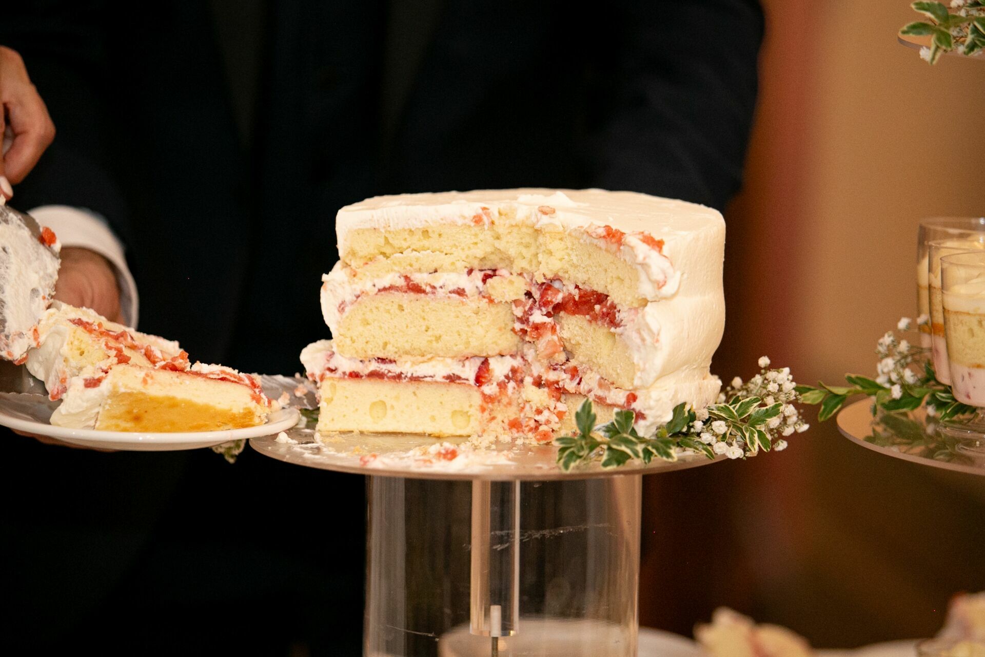 Foto Olga & Irhart - Wedding - Millwoods  Golf Course, Edmonton, Canada - Imagem 61