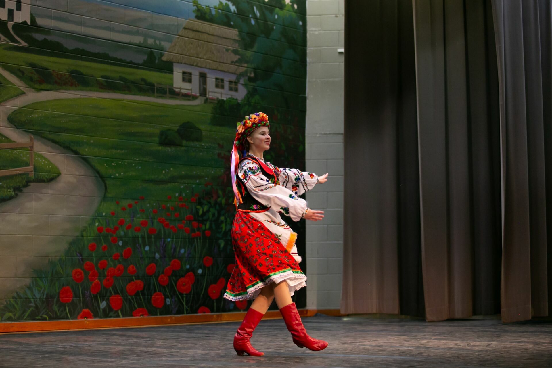 Foto Verkhovyna Ukrainian Song and Dance Ensemble’s pre-Easter Bazaar “Yarmarok” - Imagem 35