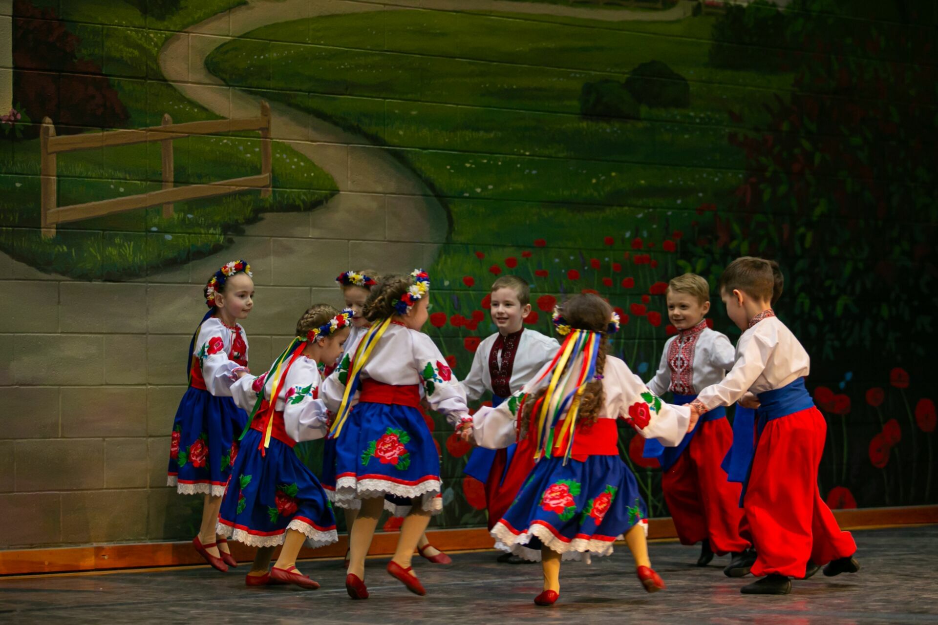 Foto Verkhovyna Ukrainian Song and Dance Ensemble’s pre-Easter Bazaar “Yarmarok” - Imagem 36