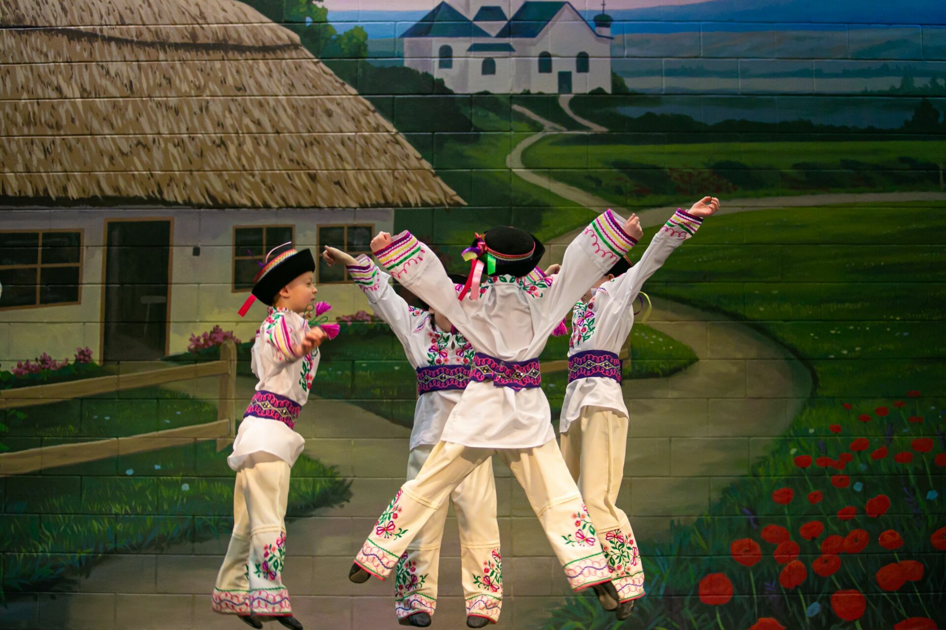 Foto Verkhovyna Ukrainian Song and Dance Ensemble’s pre-Easter Bazaar “Yarmarok” - Imagem 41