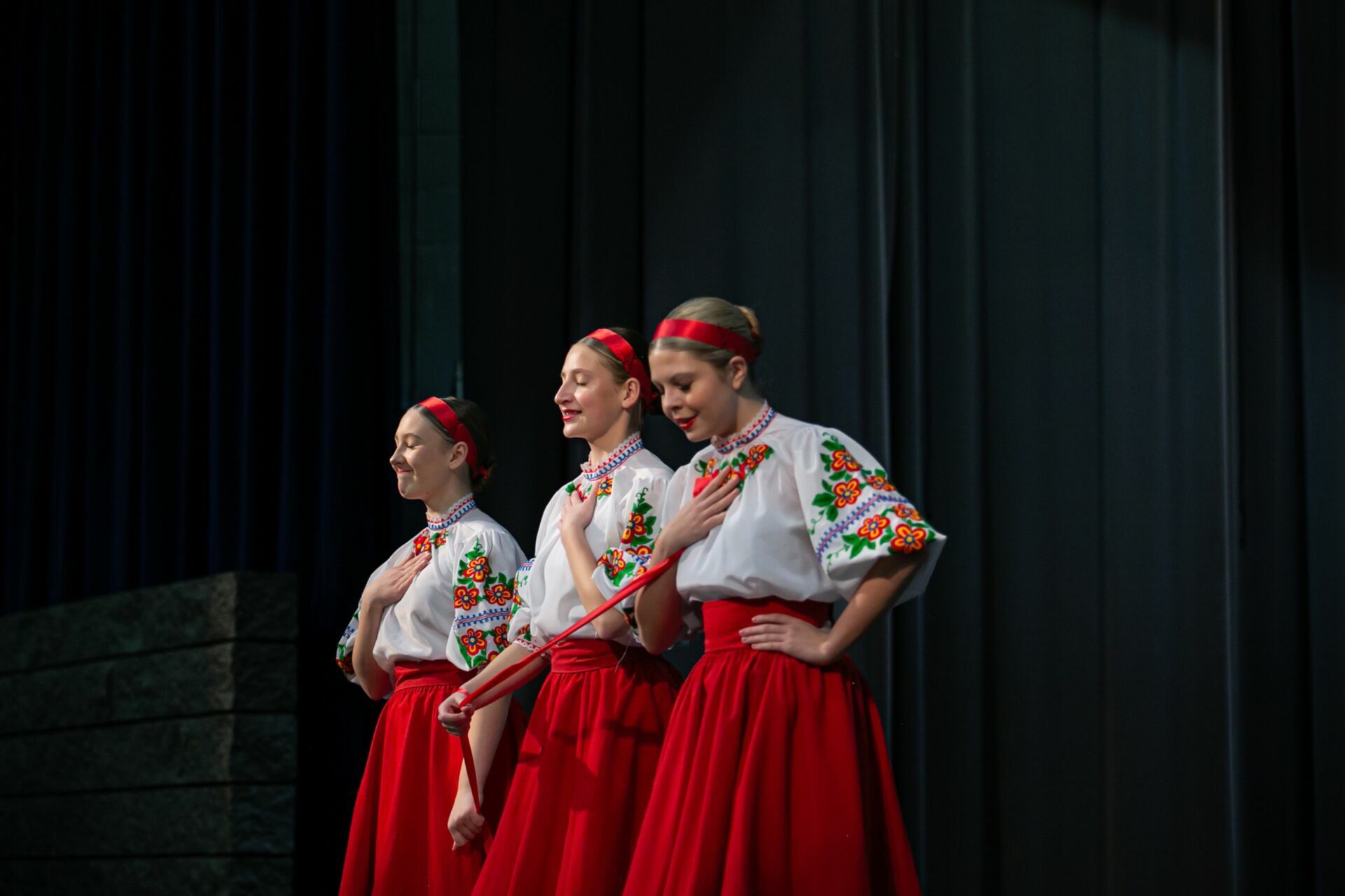 Foto Verkhovyna Ukrainian Song and Dance Ensemble’s pre-Easter Bazaar “Yarmarok” - Imagem 73