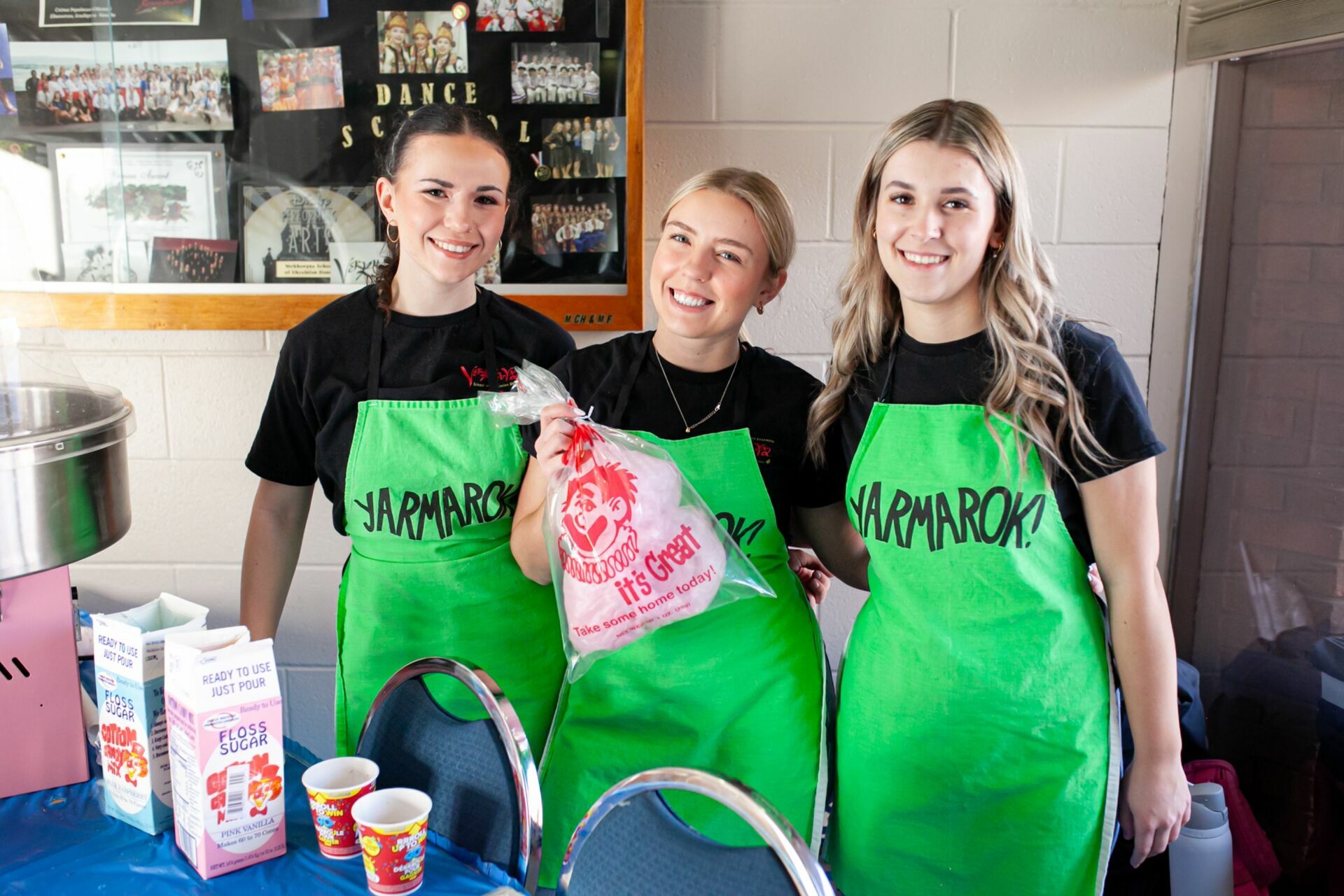 Foto Verkhovyna Ukrainian Song and Dance Ensemble’s pre-Easter Bazaar “Yarmarok” - Imagem 83