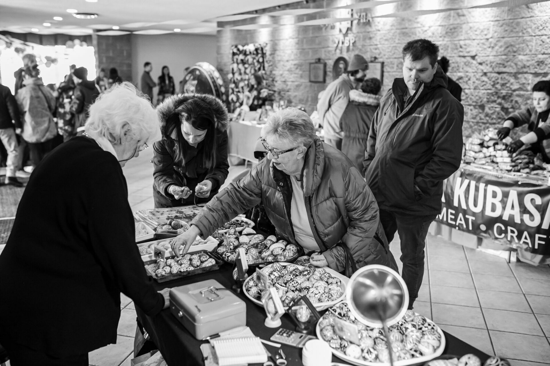 Foto Verkhovyna Ukrainian Song and Dance Ensemble’s pre-Easter Bazaar “Yarmarok” - Imagem 122