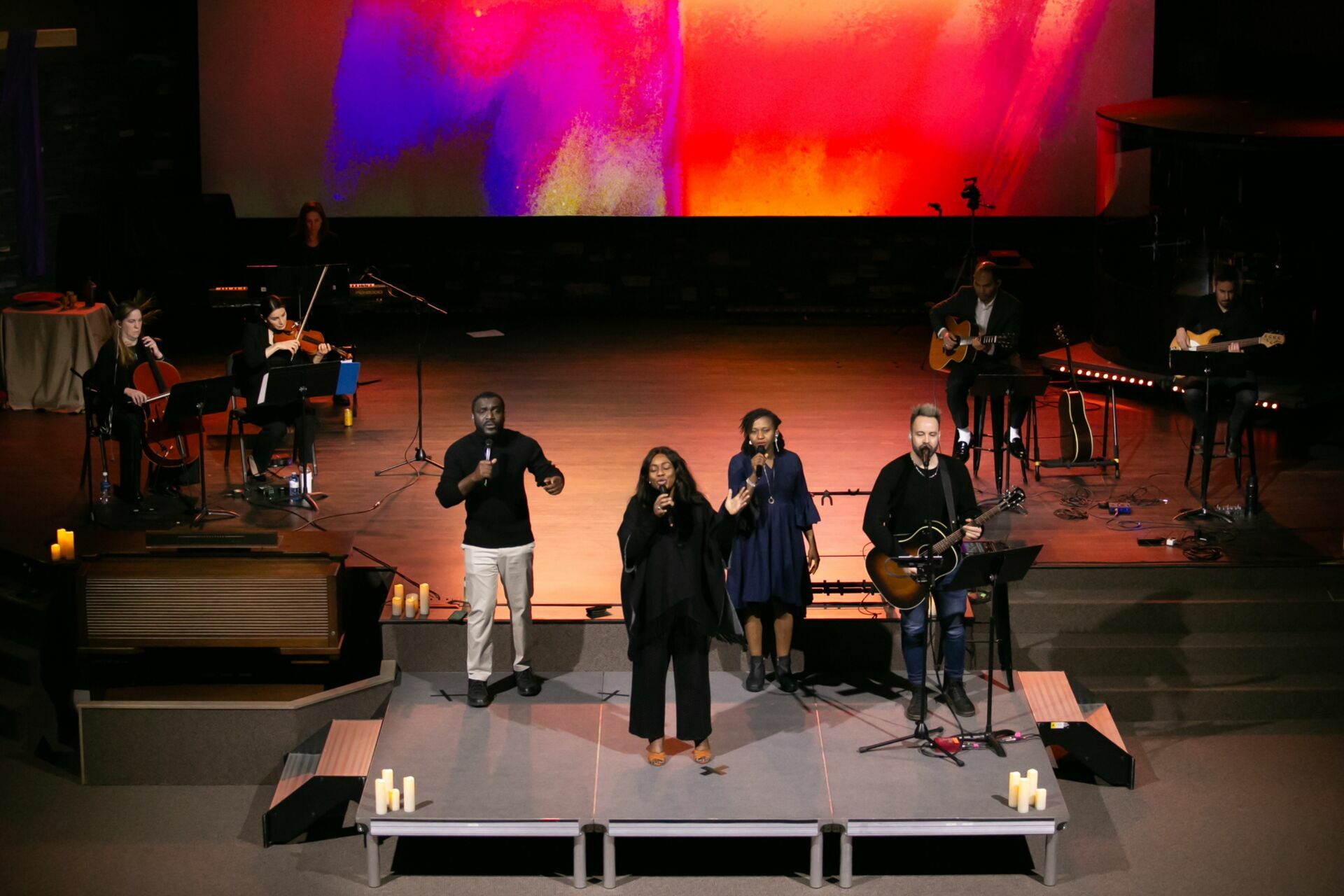 Foto Good Friday - April 3, 2026  - Imagem 17